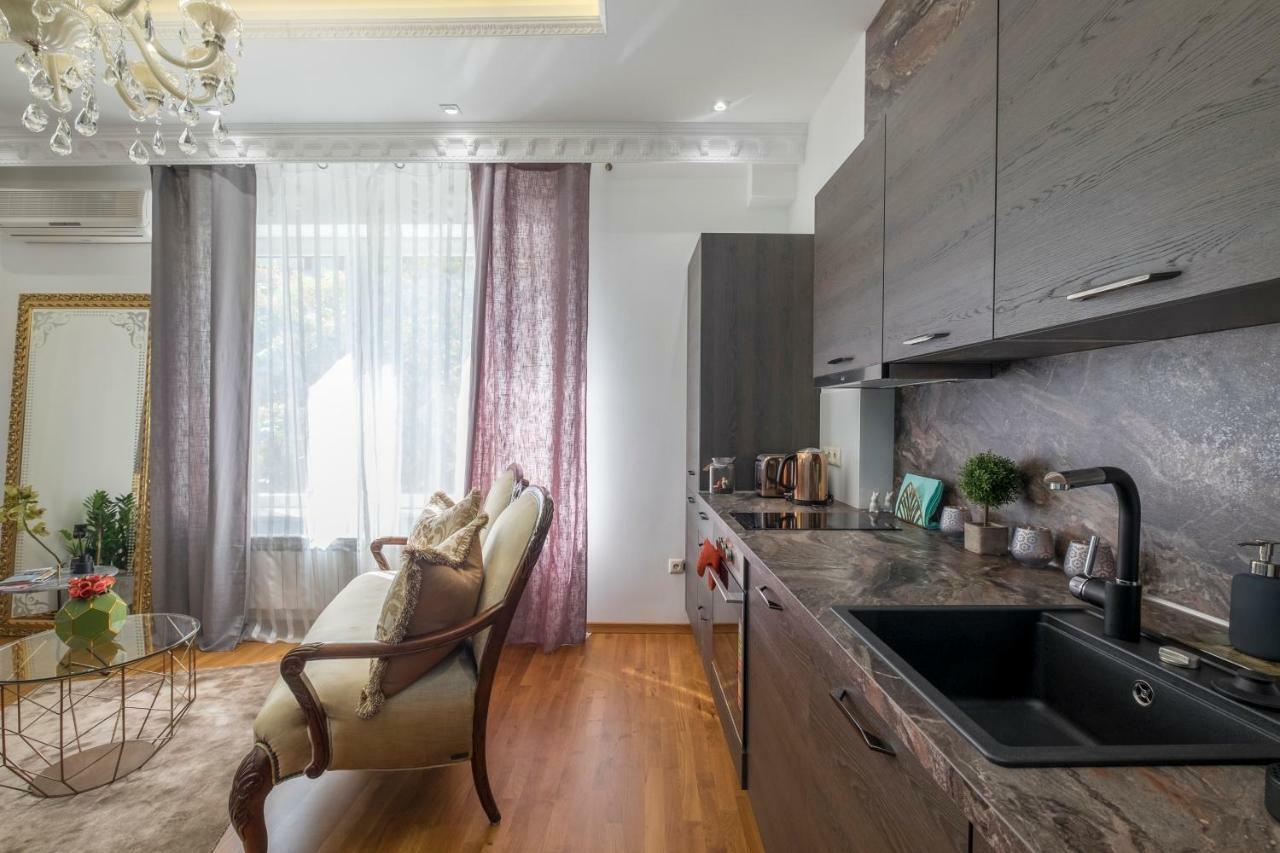 Parliament Sofia - Top Center Luxury Apartment Bagian luar foto