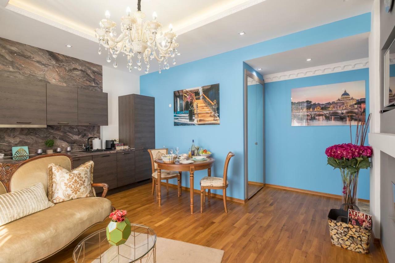 Parliament Sofia - Top Center Luxury Apartment Bagian luar foto
